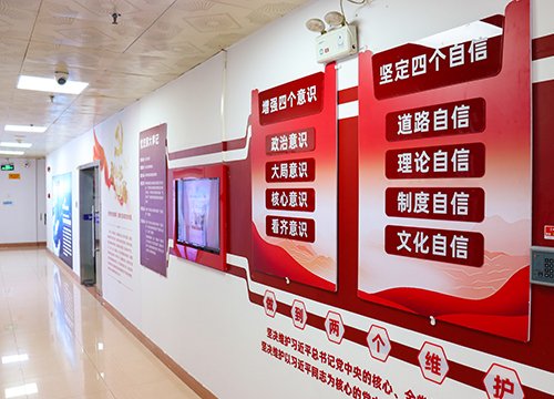 强化标杆引领，推进阵地建设